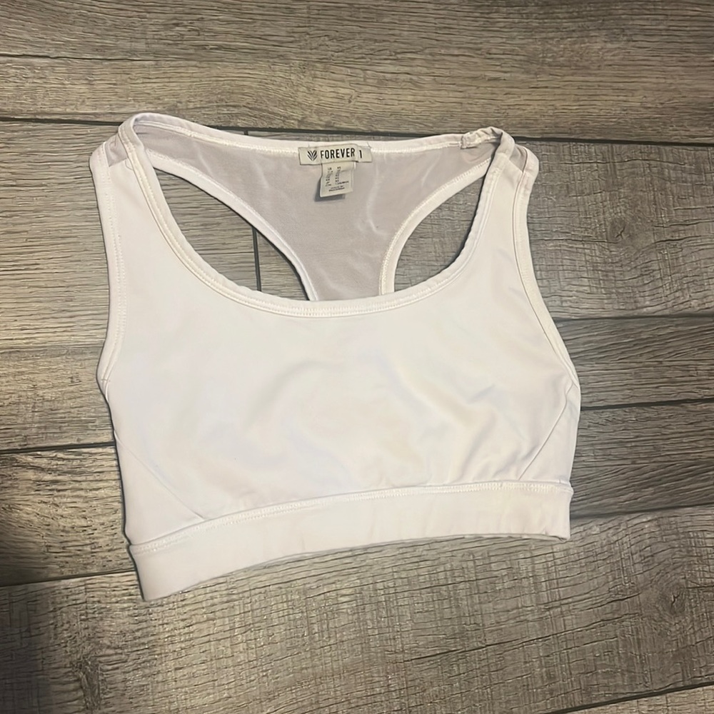forever 21 white sports bra❤️‍🔥